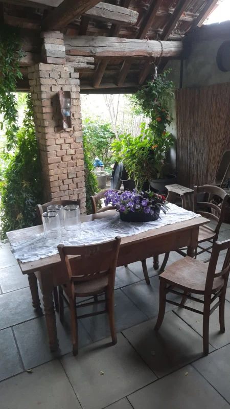 Weingut Klosterhof - Terrasse Kräutergarten