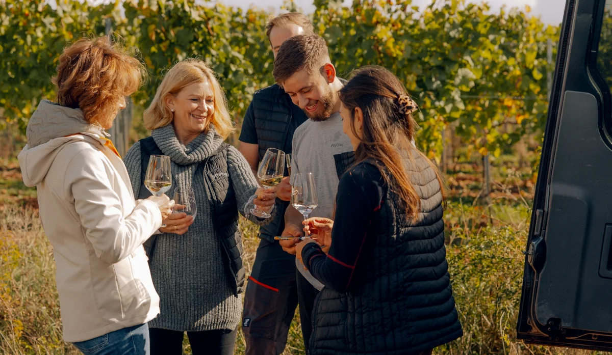 Weingut Gehring - Team nach der Traubenlese